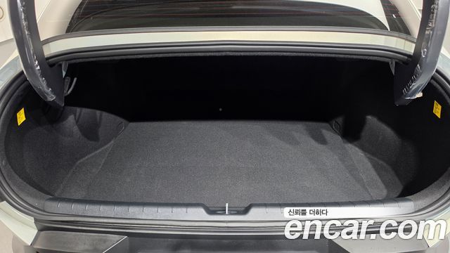 Kia EV4 Long Range 2WD Air 2027 — фото 15