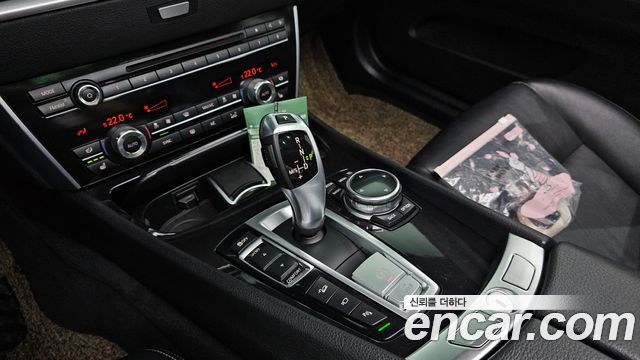 BMW 5 Series GT (F07) GT 30d xDrive 2014 — фото 9