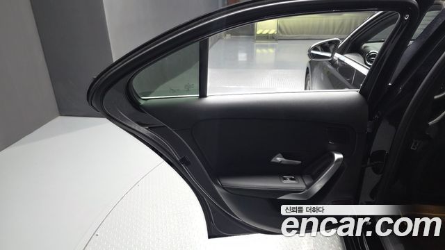 Mercedes-Benz A-Class (W177) A220 Sedan 2021 — фото 25