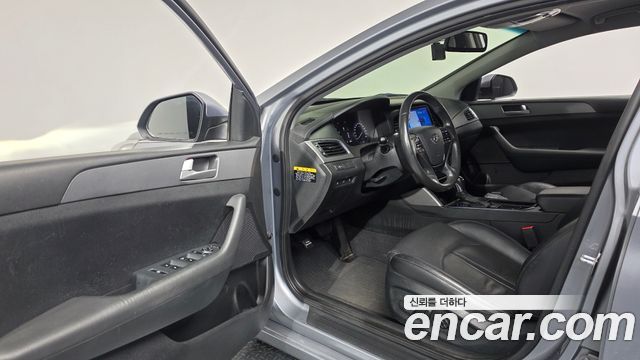 Hyundai Sonata (LF) LPI Premium Special 2016 — фото 10