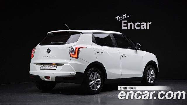 KG Mobility (SsangYong) Tivoli VX 2WD 2015 — фото 2