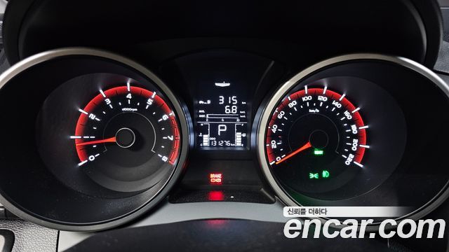 KG Mobility (SsangYong) Tivoli VX 2WD 2015 — фото 8