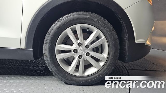 KG Mobility (SsangYong) Tivoli VX 2WD 2015 — фото 21