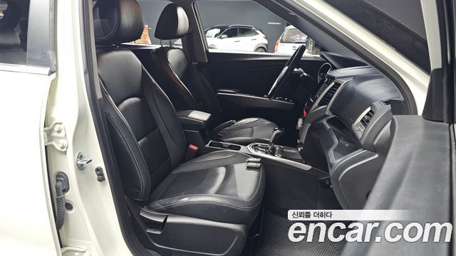 KG Mobility (SsangYong) Tivoli VX 2WD 2015 — фото 26