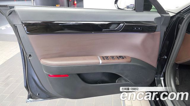 Hyundai Grandeur (GN7) 2,5 Gasoline 2WD Honors 2026 — фото 24