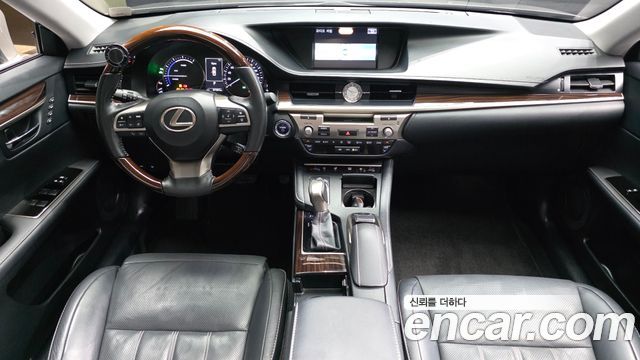 Lexus ES300h Supreme+ XV60 2018 — фото 7