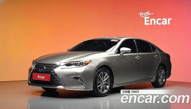 Lexus ES300h Supreme+ XV60