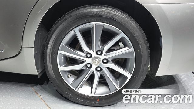 Lexus ES300h Supreme+ XV60 2018 — фото 21