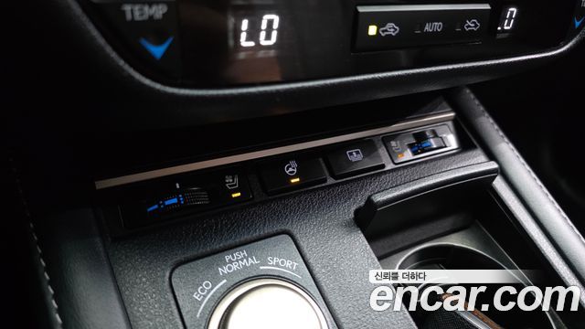 Lexus ES300h Supreme+ XV60 2018 — фото 30