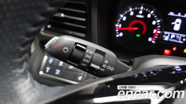 KG Mobility (SsangYong) Very New Tivoli Gasoline 1.5 2WD V3 Special 2021 — фото 27