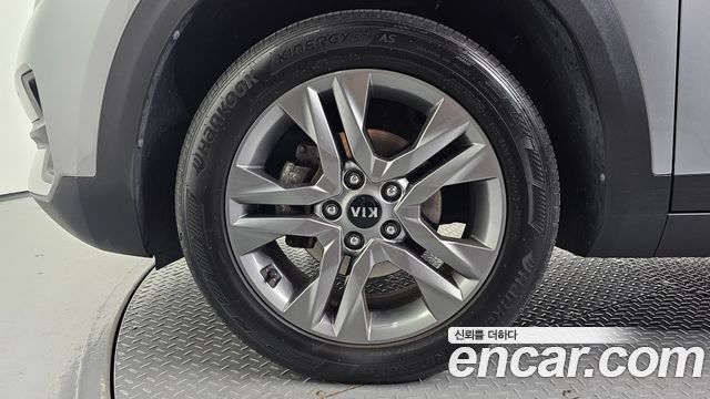 Kia Seltos Diesel 1.6 2WD Prestige 2020 — фото 5
