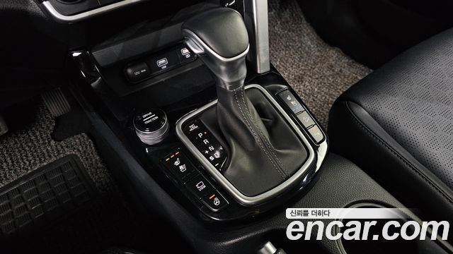 Kia Seltos Diesel 1.6 2WD Prestige 2020 — фото 9