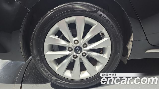 Kia K5 (II) 1.7 Diesel MX Prestige 2016 — фото 5