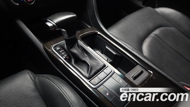 Kia K5 (II) 1.7 Diesel MX Prestige 2016 — фото 9