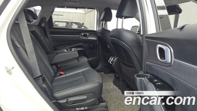 Kia Sorento (IV) Gasoline 2.5T 2WD Noblesse 2024 — фото 12