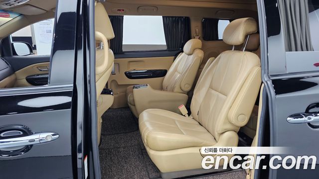 Kia Carnival Gasoline 9-Seater Hi-Limousine Noblesse Special 2020 — фото 12