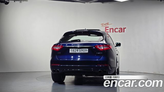 Maserati Levante 3.0 S AWD GranSport 2017 — фото 4
