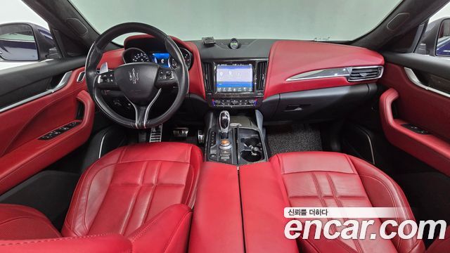 Maserati Levante 3.0 S AWD GranSport 2017 — фото 7