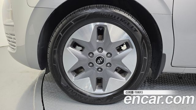 Hyundai Staria L3.5 Tourer 11-Seater Modern 2022 — фото 5