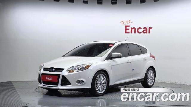 Ford Focus 2.0 Titanium Hachback 3rd