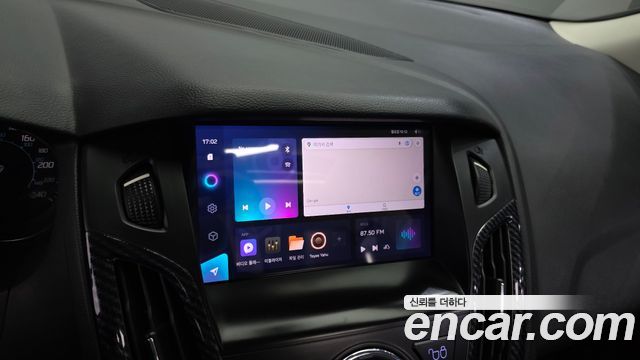 Ford Focus 2.0 Titanium Hachback 3rd 2012 — фото 18