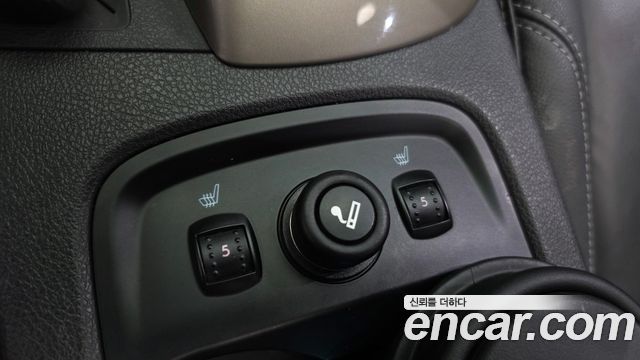 Ford Focus 2.0 Titanium Hachback 3rd 2012 — фото 20