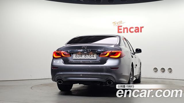 Infiniti Q70 3.7 Premium 2015 — фото 4