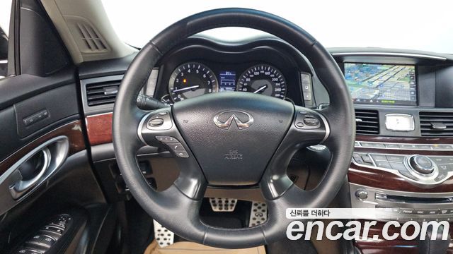 Infiniti Q70 3.7 Premium 2015 — фото 14