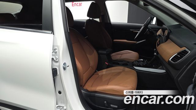 Kia Seltos Gasoline 1.6 Turbo 4WD Signature 2025 — фото 12