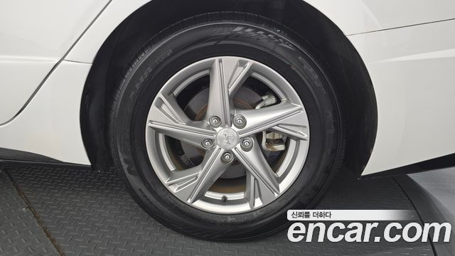Hyundai Sonata (DN8) 2.0 LPG(rental car) Smart 2020 — фото 21