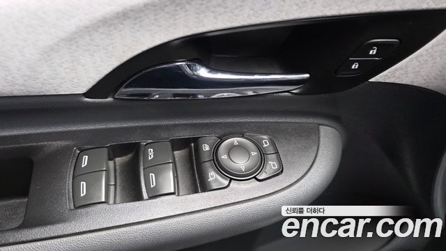 Chevrolet Bolt EV EV Premier 2018 — фото 28