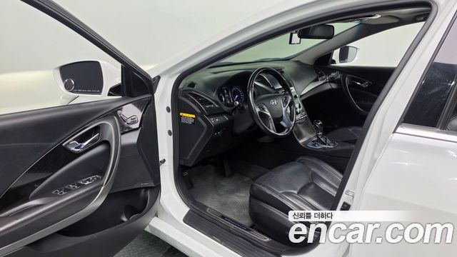 Hyundai Grandeur (HG) HG240 Modern 2015 — фото 10