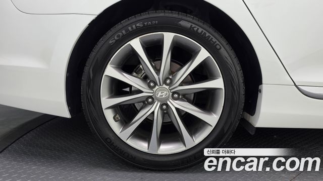 Hyundai Grandeur (HG) HG240 Modern 2015 — фото 21