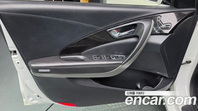 Hyundai Grandeur (HG) HG240 Modern 2015 — фото 24