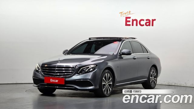 Mercedes-Benz E-Class (W213) E300e Exclusive