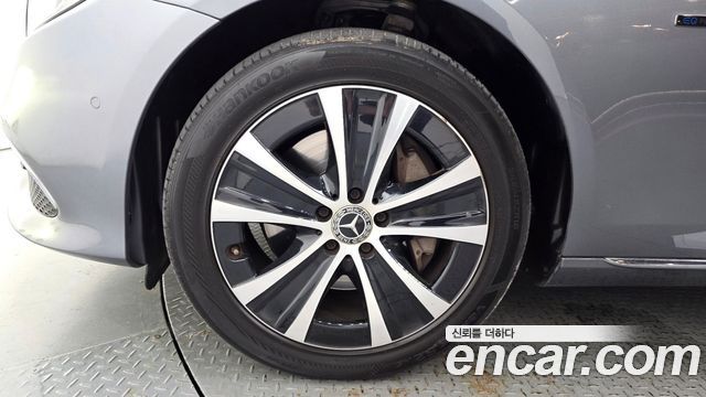 Mercedes-Benz E-Class (W213) E300e Exclusive 2019 — фото 5