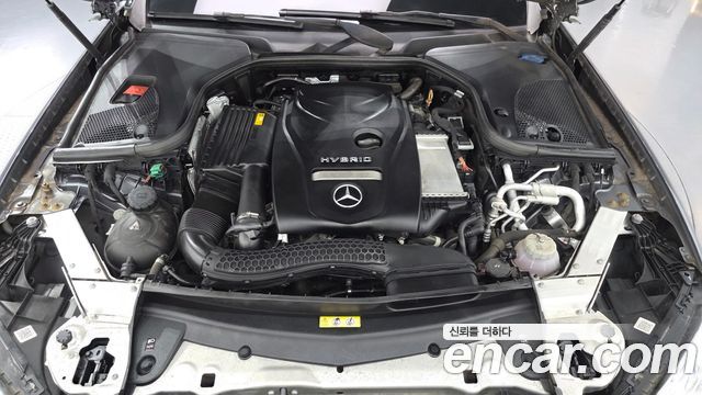Mercedes-Benz E-Class (W213) E300e Exclusive 2019 — фото 6