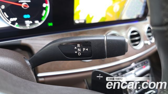 Mercedes-Benz E-Class (W213) E300e Exclusive 2019 — фото 9