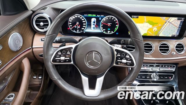 Mercedes-Benz E-Class (W213) E300e Exclusive 2019 — фото 18