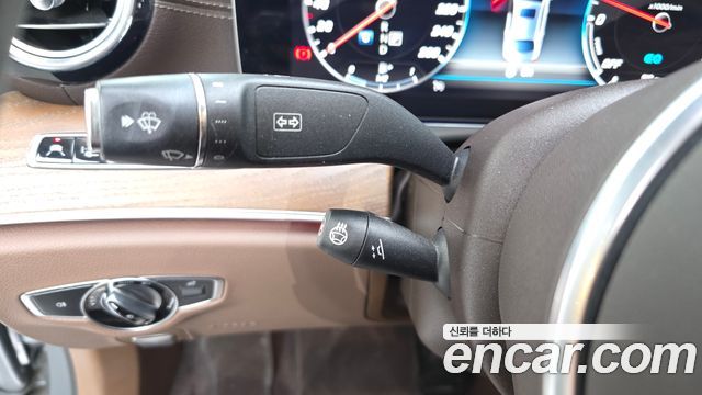 Mercedes-Benz E-Class (W213) E300e Exclusive 2019 — фото 33