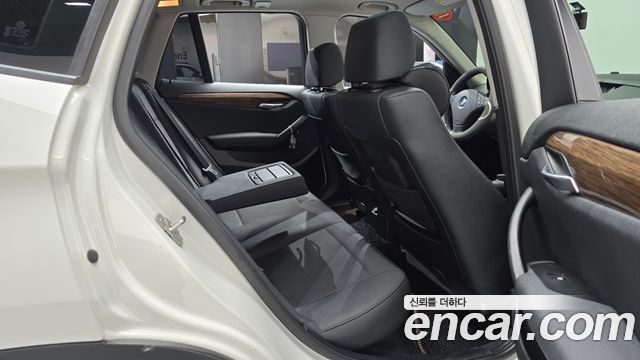 BMW X1 (E84) xDrive 20d 2014 — фото 11