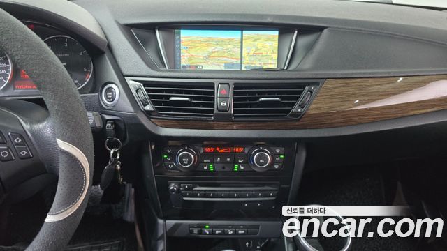 BMW X1 (E84) xDrive 20d 2014 — фото 13