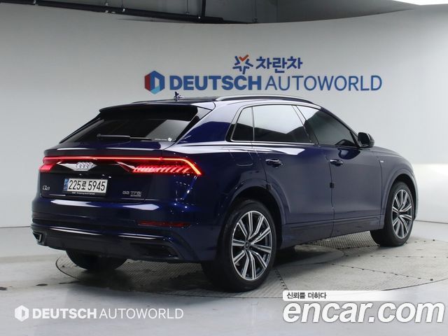 Audi Q8 (4M) 55 TFSI Quattro Premium 2021 — фото 2