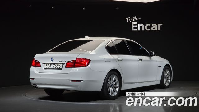 BMW 5 Series (F10) 528i 2015 — фото 2