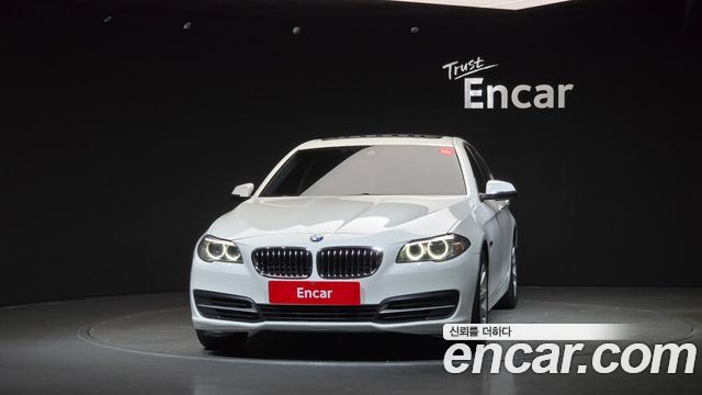 BMW 5 Series (F10) 528i 2015 — фото 3