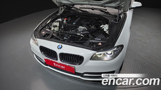 BMW 5 Series (F10) 528i 2015 — фото 6