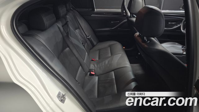 BMW 5 Series (F10) 528i 2015 — фото 11