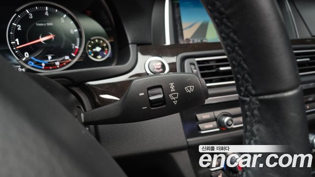 BMW 5 Series (F10) 528i 2015 — фото 16
