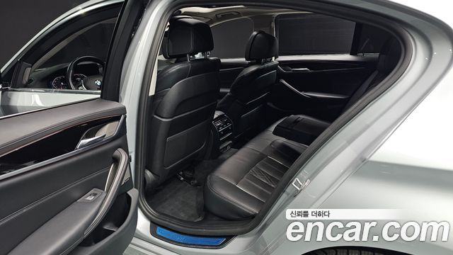 BMW 5 Series (G30) 520d xDrive Luxury Plus 2020 — фото 12