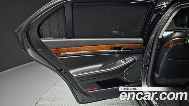 Genesis EQ900 3.8 GDI AWD Premium Luxury 2018 — фото 25